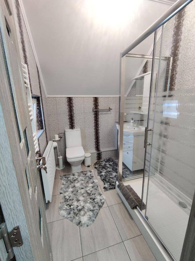 Hotel Vizuina Lupului Hura-Humora Exteriér fotografie